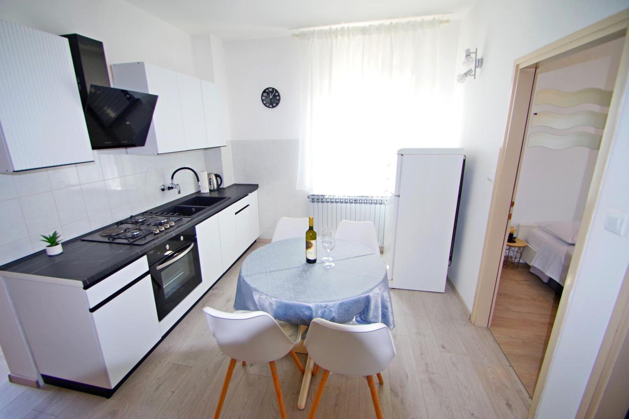 Prodan Apartment *